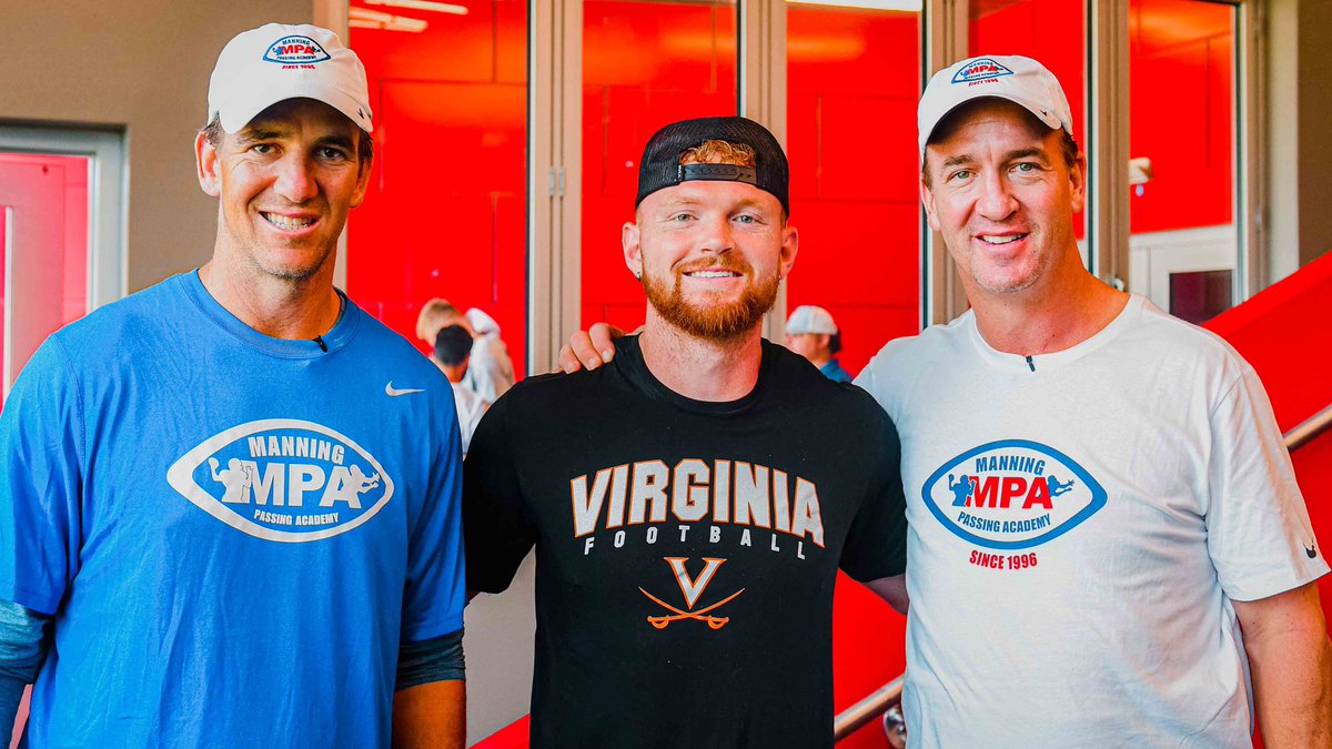 UVAFootball's tweet photo. Our 🐐 meeting some 🐐’s. @mpa_info 

We aren’t surprised @bstrong34 is keeping good company. 🤝

P.C. @ParkerWaters 

#GoHoos⚔️ https://t.co/WC9szGxEJK