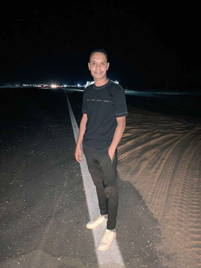 Mo72medN's tweet photo. يغور الص��ت والتكريت مقامنا معروف يعبيط 😉🖤 https://t.co/yH88J73qdC
