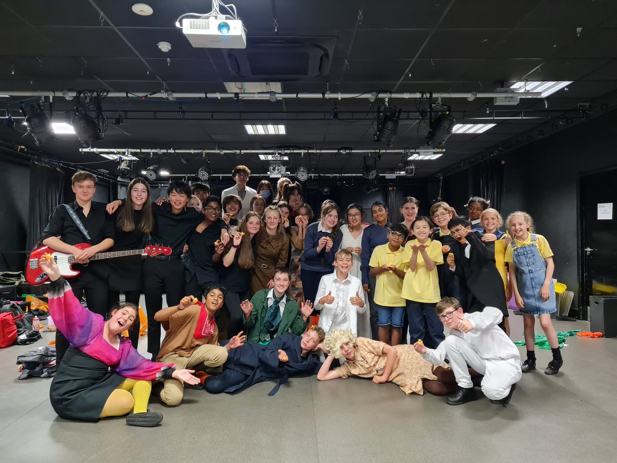 @NottsHigh what a quacking performance from our amazing <a href="/Year7_NHS/">Year 7 at Nottingham High School</a> <a href="/Year8_NHS/">Year 8 at Nottingham High School</a> <a href="/Year9_NHS/">Year 9 at Nottingham High School</a> @Year10_NHS students!!! Huge thanks to <a href="/kristyryan1/">kristy ryan</a> and <a href="/NHS_Music/">Music at Nottingham High School</a> for their feathertastic work over the past few months! #different #wartsandall