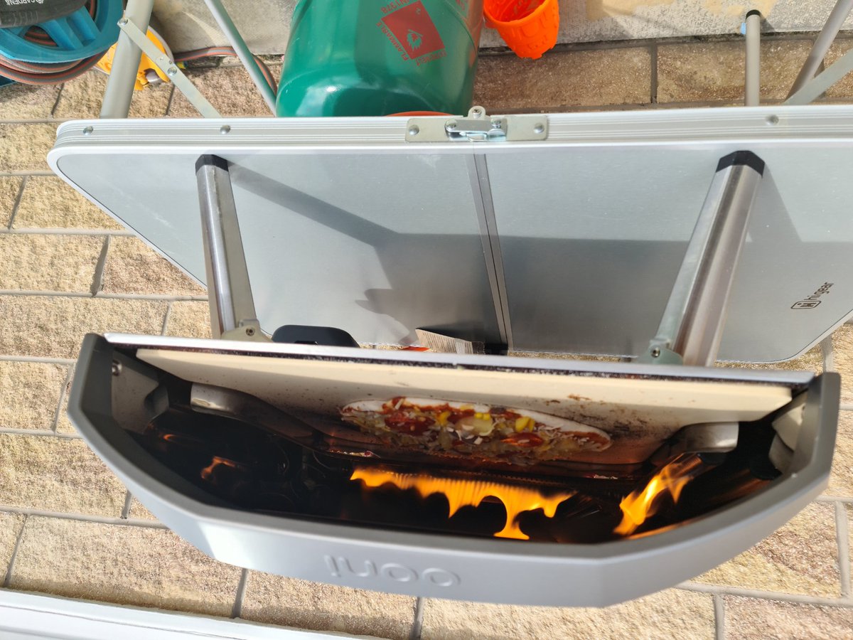 Great first pizza night with new <a href="/OoniHQ/">Ooni</a> pizza oven, thank you <a href="/pizzasforall/">The Pizza Oven Shop UK</a> for help choosing.