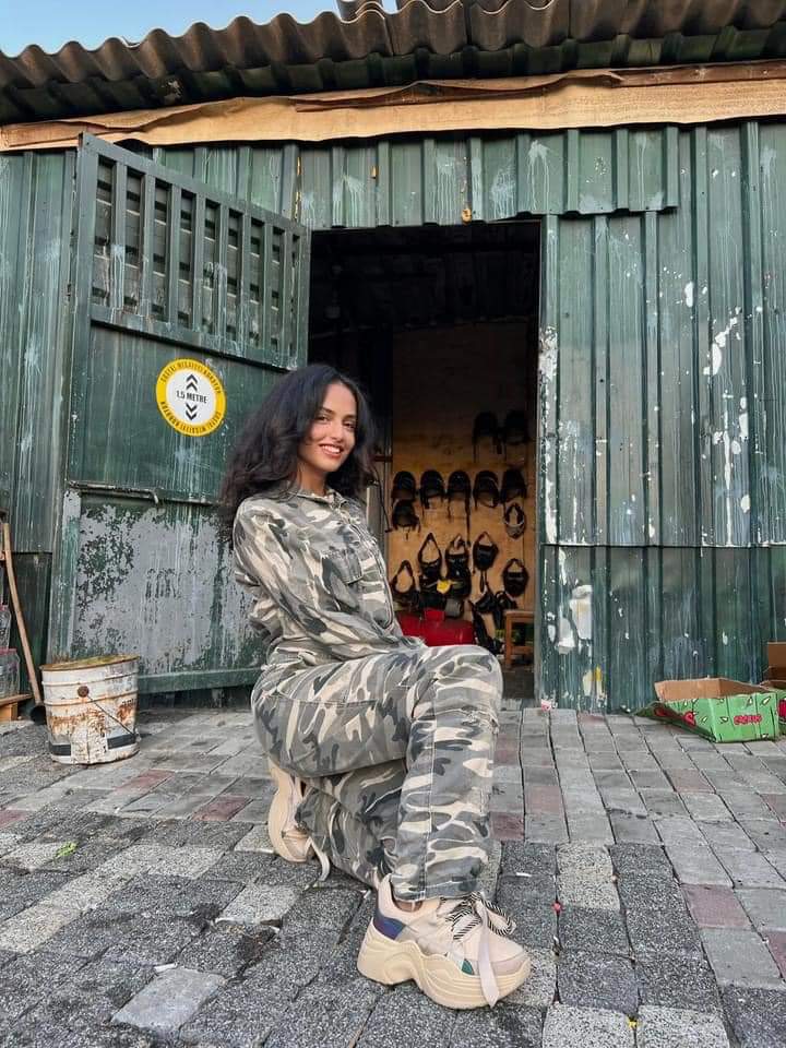 الشعب في خدمة الجيش بيقع😂