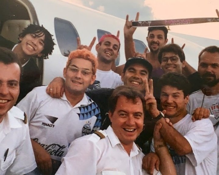 tangasvermelhas's tweet image. amo tanto eles meu deus do ceu (o bento com cara de sono, provavelmente tinham acordado ele pra tirar a foto)