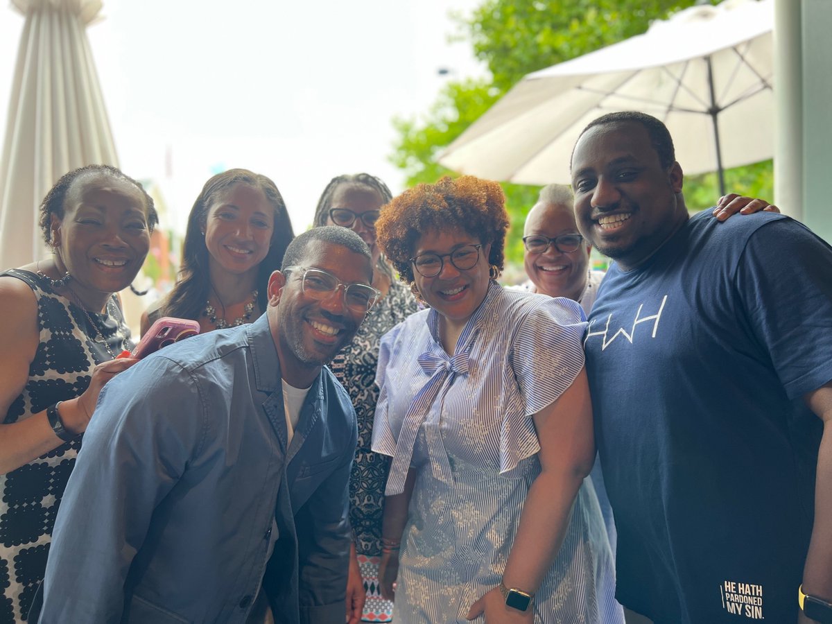 malcolmdotmedia's tweet photo. What can I say about Sunday? It was such a beautiful day. @jmariemorgan was officially installed as Associate Pastor at @sanctuarycbus. I'm so excited to see what the Lord is going to do at Sanctuary with Micah!
#pastor #installation #associatepastor #church https://t.co/efrgJn0n8D