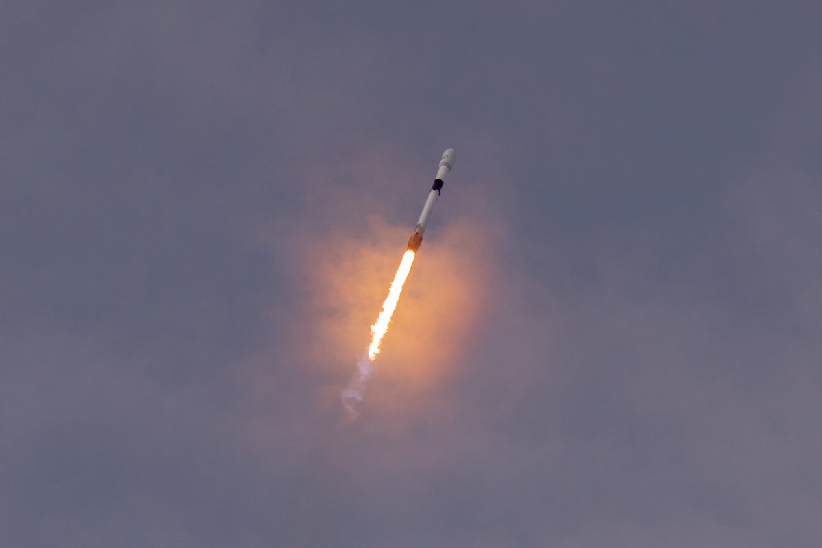 SLDelta45's tweet image. Congrats to SLD 45 &amp;amp; @SpaceX on this evening&apos;s SES-22 launch. This mission marks the 40th in the last 365 days! Thank you for all of the hard work that went in to allow us to reach this milestone. Your dedication allows us to #SetThePaceForSpace from the Eastern Range &amp;amp; AATS.