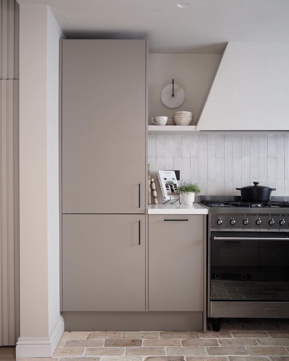 Our ‘Truffle Oil’ shade evokes a sense of understated luxury into the space, whilst remaining soft and subtle.

If you find yourself gravitating towards neutrals for your interior, the chances are you’re someone who enjoys timeless design.

📸: @Lukearthurwells