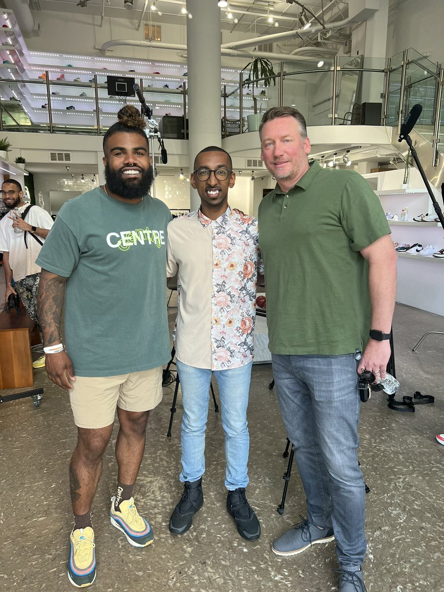Had a great time with <a href="/mj_metaverse/">MJMetaverse</a> and my friend <a href="/EzekielElliott/">Ezekiel Elliott</a> yesterday. Great things ahead. Just the beginning. @apolloCryptoDao