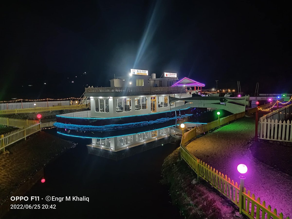 zubairtorwali's tweet photo. Night view of a resort in #Utror tehsil Bahrain district Swat. #SwatTourism https://t.co/NRuRbUXMYE