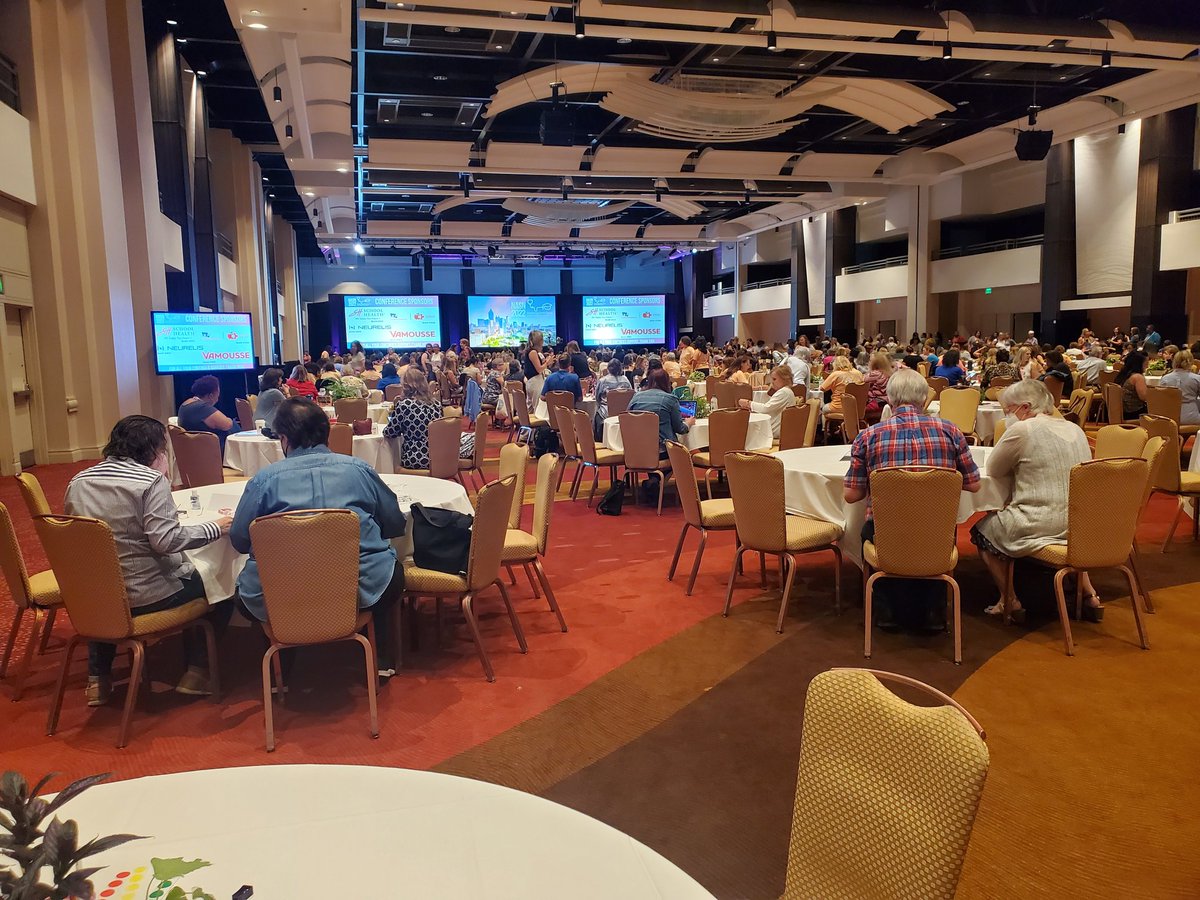 cmv925's tweet photo. #NASN2022 in Atlanta! Everyone's together again! ❤️ #schoolnurses https://t.co/9cqGOkqaAt