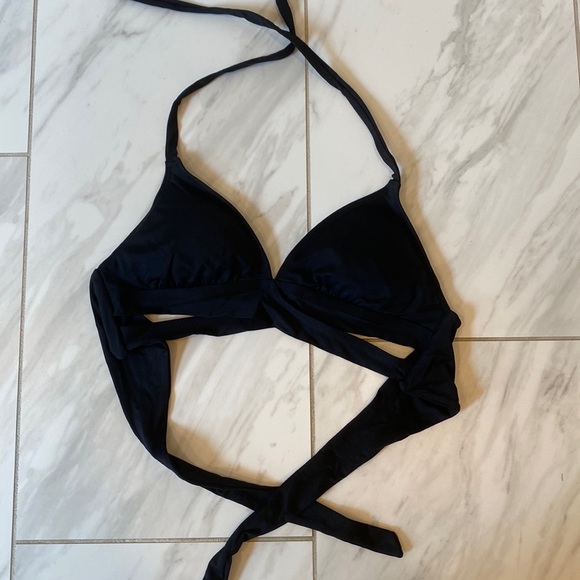 SenecaCreek's tweet photo. So good I had to share! Check out all the items I'm loving on @Poshmarkapp #poshmark #fashion #style #shopmycloset #konasol #altardstate: https://t.co/EAtWNZyfjQ https://t.co/la0IjZn3YB