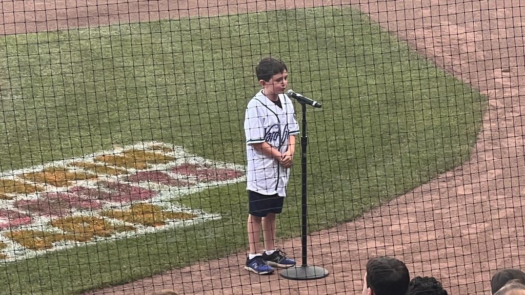 Tshock2013's tweet photo. @hartfordyardgoats Great night for baseball. @maxscherzer31 on the mound. And an awesome young man singing the national anthem! #nogoatsnoglory https://t.co/5FBUzP2bLP