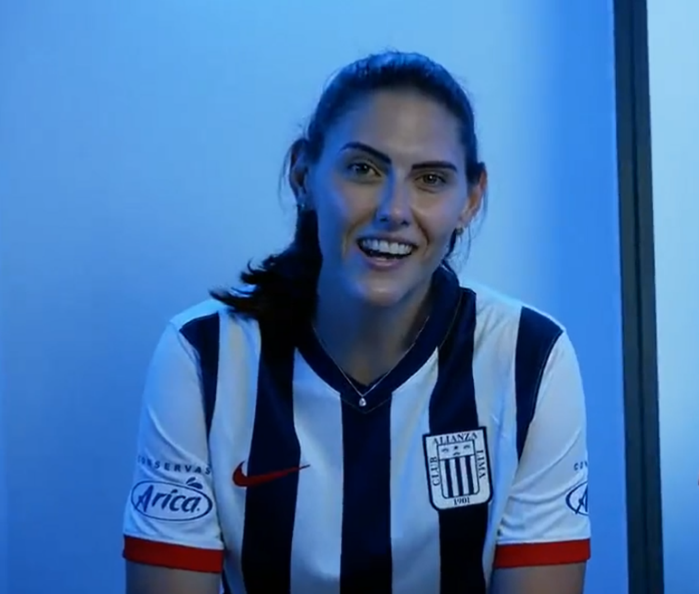 v_alezia's tweet photo. Cierto. Ju Nogueira, jugó la temporada 2021/22 en #Jaamsa junto a Ednéia Anjos de Souza y Paula Klein. Fue lindo ver en la liga🏐🇵🇪 a varios clubes con jugadoras🇧🇷 entre ellas: Emanuelle Dos Santos, Bruna Neri, Emilia Nunes De Olveira, Marina Scherer. 😊
#LNSV
#Volleyball 🔥 https://t.co/kXDPWXC4Ai
