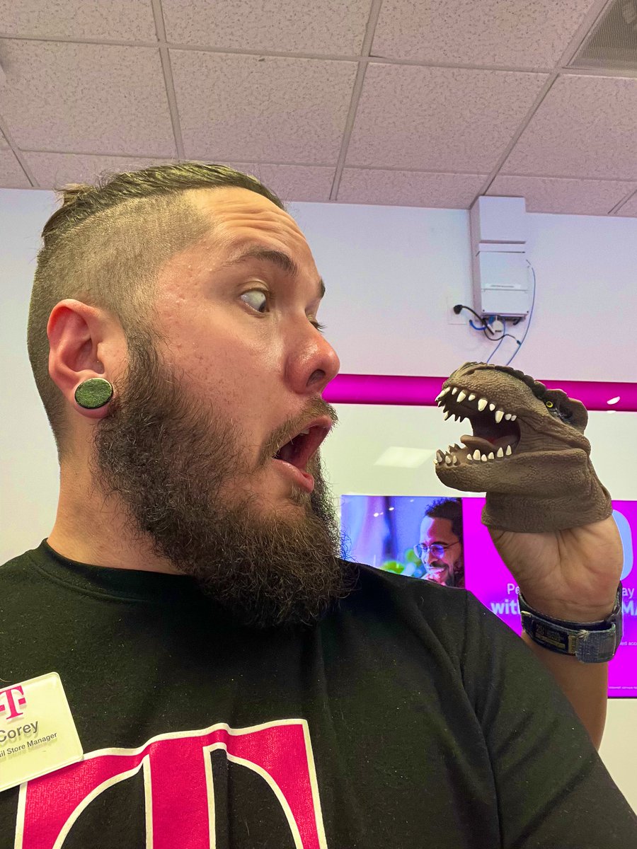 PeteysMagentaAdventures tweet media