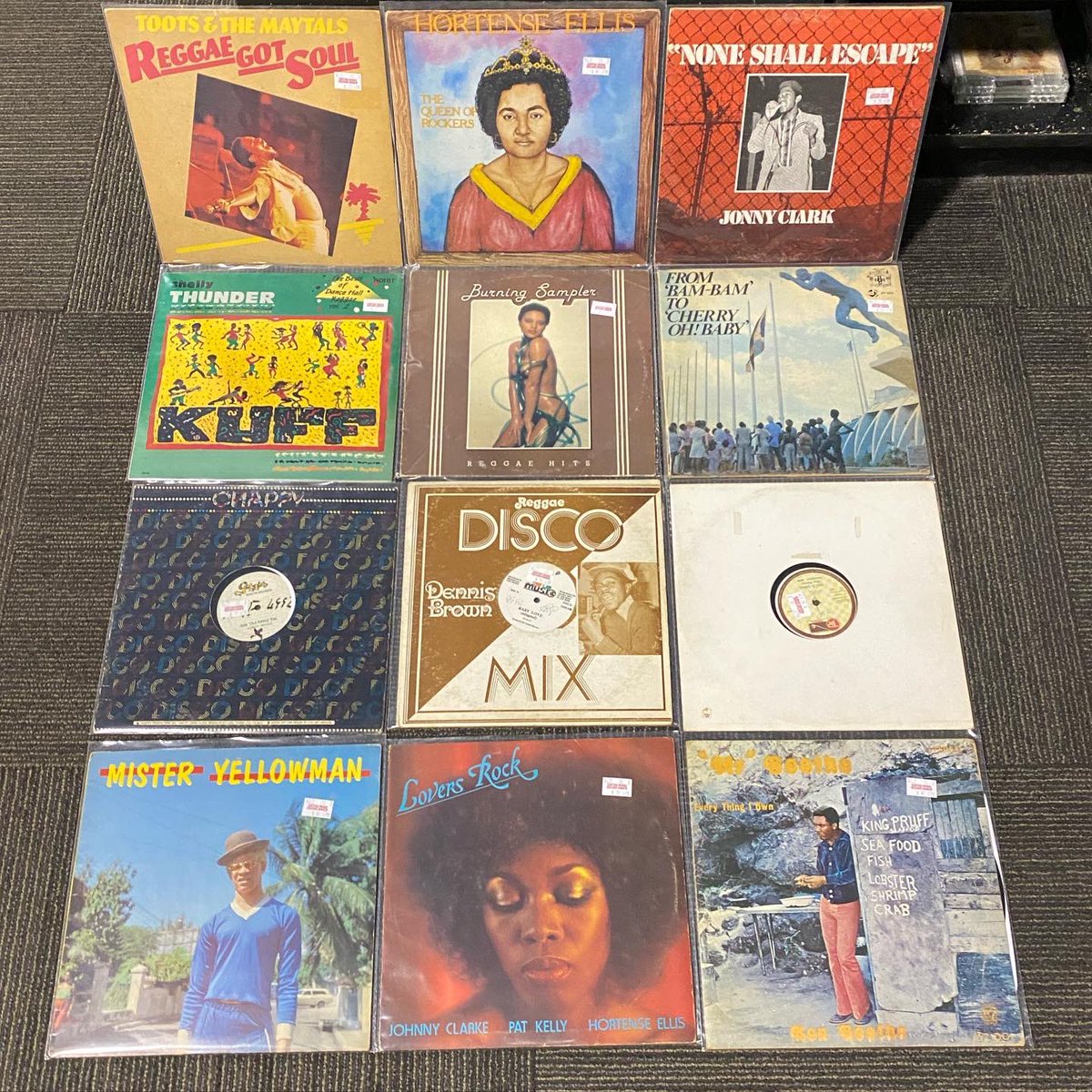 cactus_music's tweet photo. •#TootsAndTheMaytals - Reggae Got Soul (Island Records)⠀
•#HortenseEllis – The Queen Of Rockers (Imperial Records)⠀
•#JonnyClark* – None Shall Escape (Total Sounds)⠀
•#ShellyThunder – Kuff (The Best Of Reggae Dancehall Volume 2)(Rohit Records)⠀ https://t.co/pcnDNgXyHS