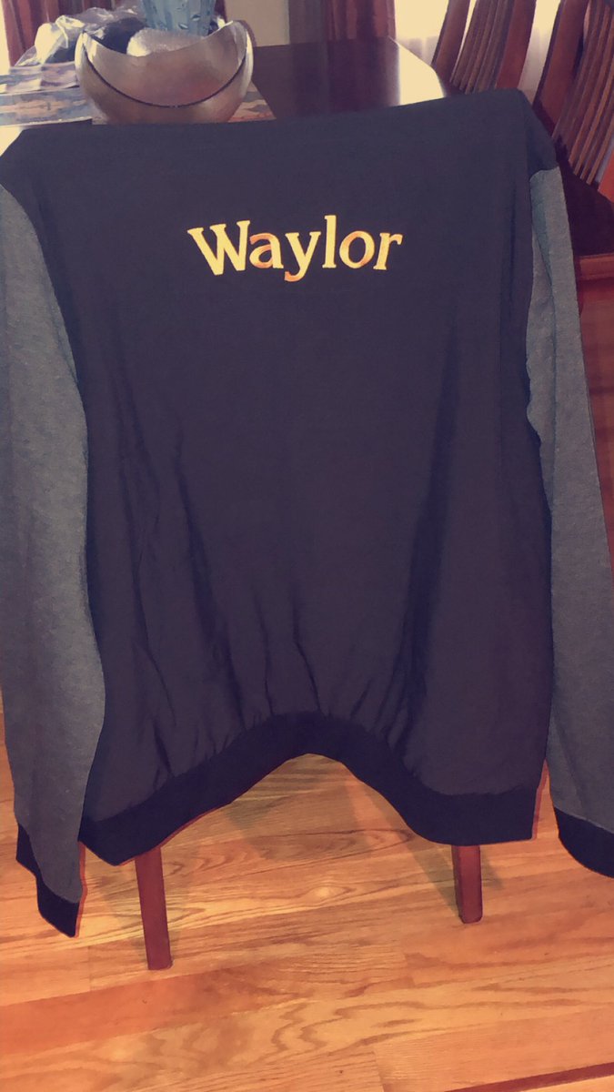 waylorTV's tweet photo. yooo this is so sick! thank you @WoWEsports https://t.co/Z1Nk83fray
