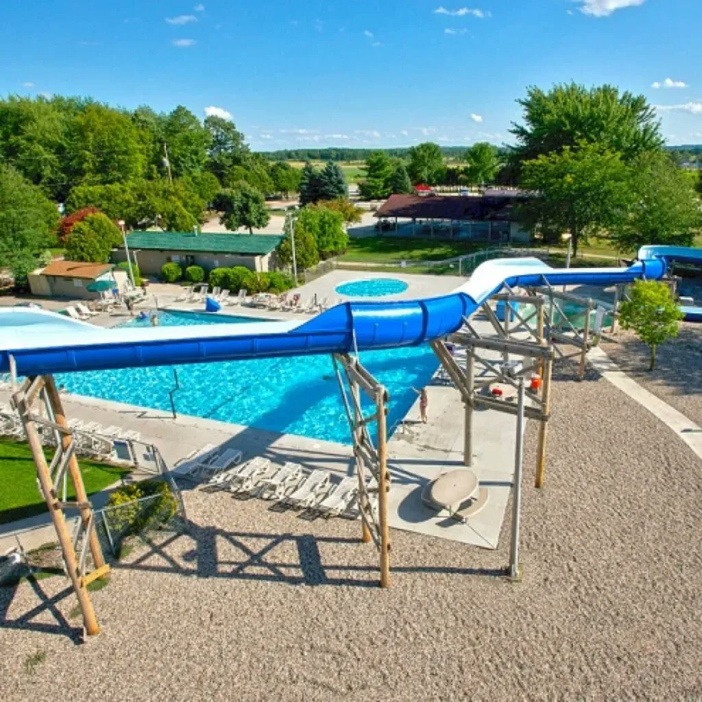 rvlife's tweet photo. Updated: Visit A Yogi Bear Park. 
If you’re searching for a perfect vacation spot, weekend getaway, or a place for family gatherings, check out Yogi Bear’s Jellystone Parks.
@campjellystone #rvparks #rvcampgrounds #campgrounds #rvcamping #camping #rvlife 
https://t.co/hEWhPyoUtU https://t.co/UomhkQghsr