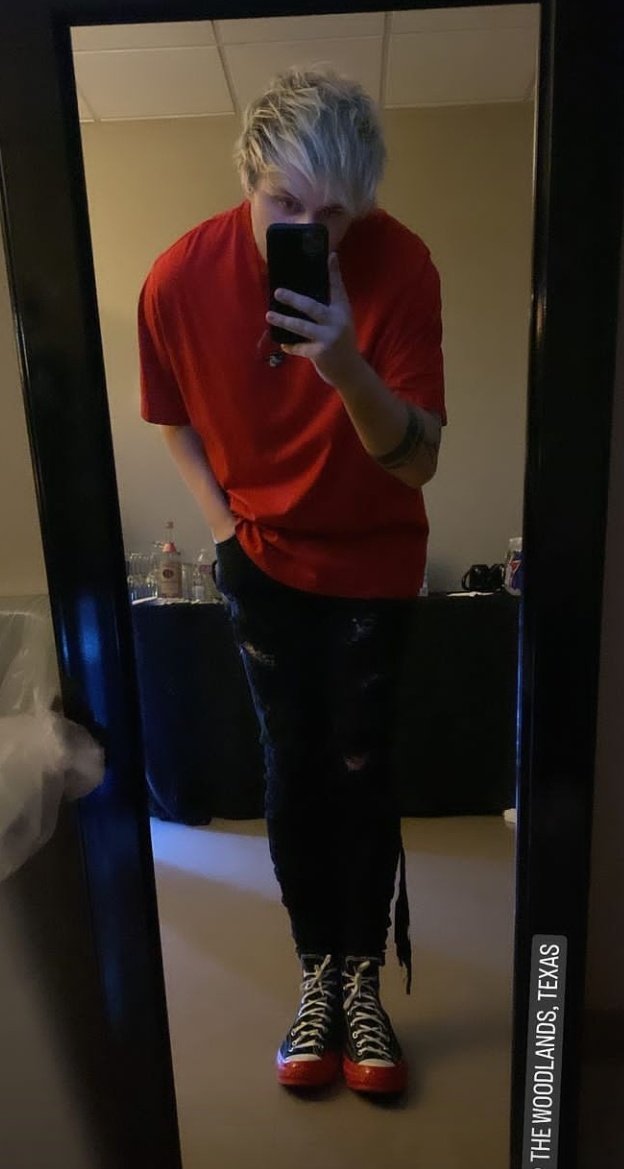 Michael and mirror pics <333