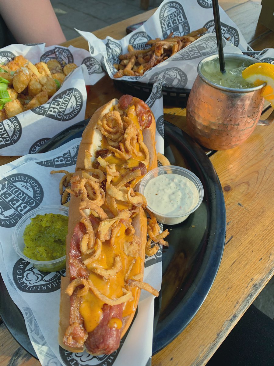 I  ♥️ 🌭🌭🌭
<a href="/beergardenpei/">Ch'town Beer Garden</a> has a foot long that is so good! Eating hotdogs outdoors is good summer livin if you ask me! <a href="/CharlottetownPE/">Discover Charlottetown</a> #pei