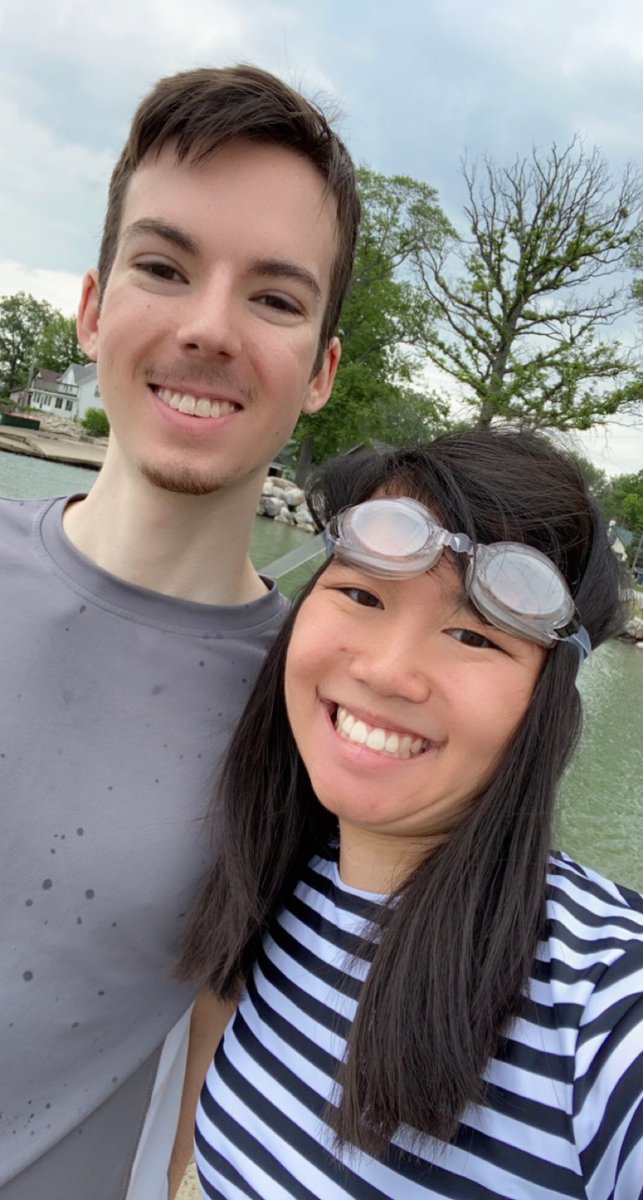 viviangiang46's tweet photo. half a year later, we are still together and thank you for dealing with me! https://t.co/5xh1MozWtn
