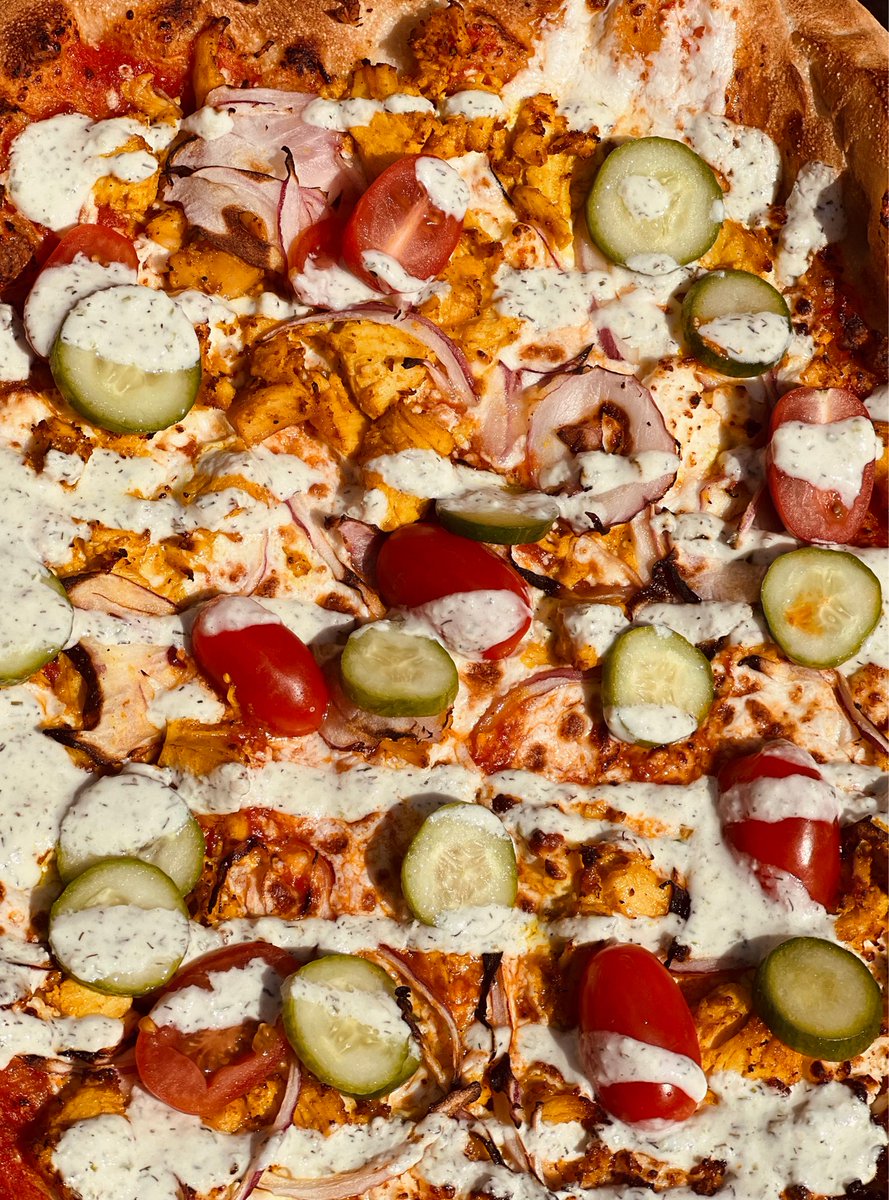 DevilsClubBeer's tweet photo. 🍕Pizza Nite!!🌙 
It’s beautiful day for some delicious pizza!
.
//🙋‍♀️SIMONE DE BEAUVOIR🔋/ San Marzano tomato sauce, mozzarella, feta, shawarma-spiced chicken, tomatoes, and red onion topped with cucumber salad and a tzatziki drizzle// https://t.co/Q71kwdUTue
