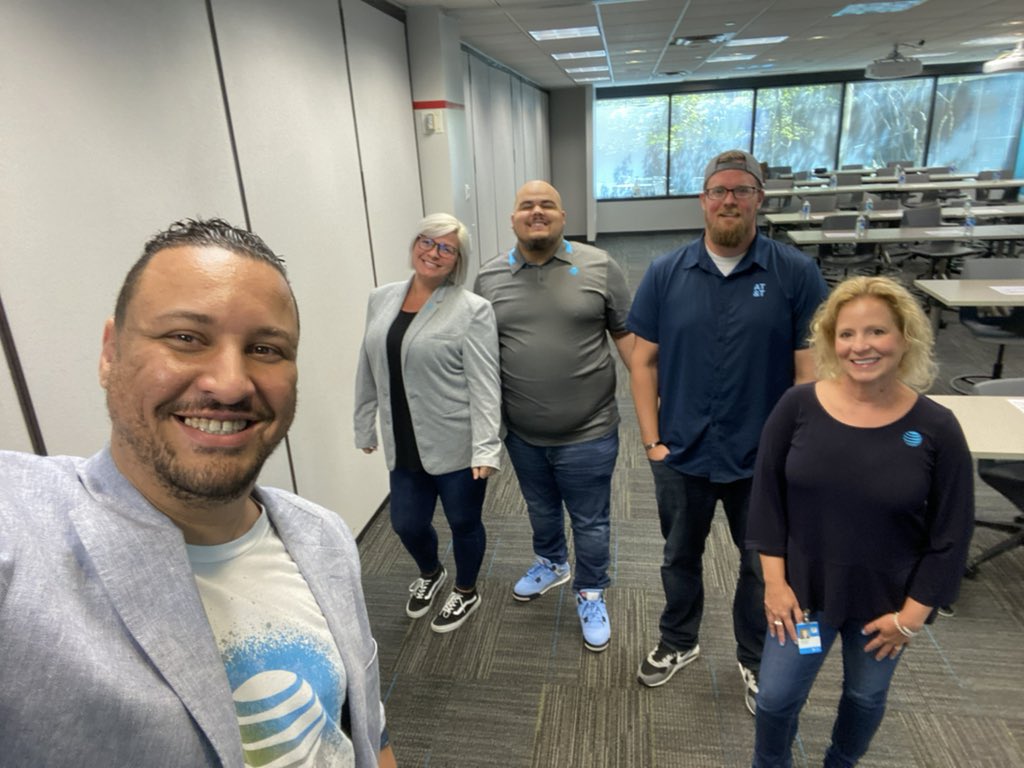 Fantastic Day today #TeamMOHtivate ASM Development Program with all these great leaders! 🤩 it’s always exciting to meet with all of you! Y’all!! #MOHtivate has the best ASM group there is 🔥🔥 #lifeatatt #OHPA