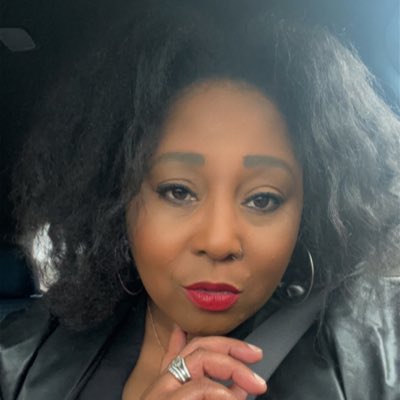 CheecheeSixbey's tweet photo. #NewProfilePic https://t.co/48883rpnX4