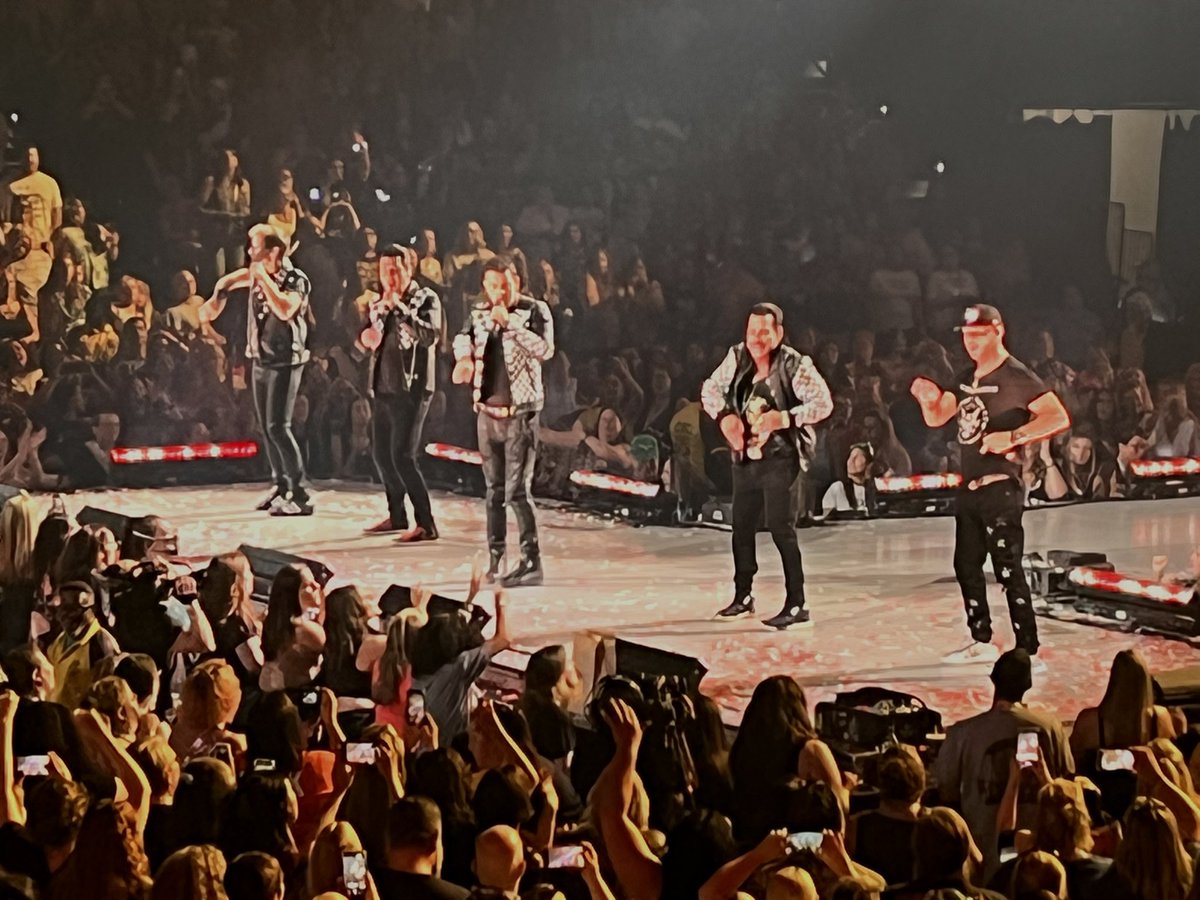 #NKOTBMixtapeTour