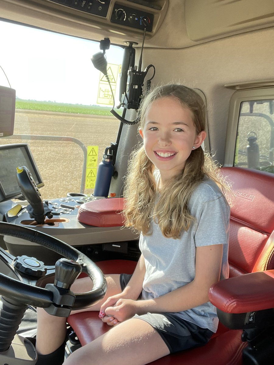 Proud dad moment when 9 year old daughter asks to take over the drivers seat of the combine!  She did Great!! #wheat #harvest2022 #farm #futurefarmer #agriculture #illinois