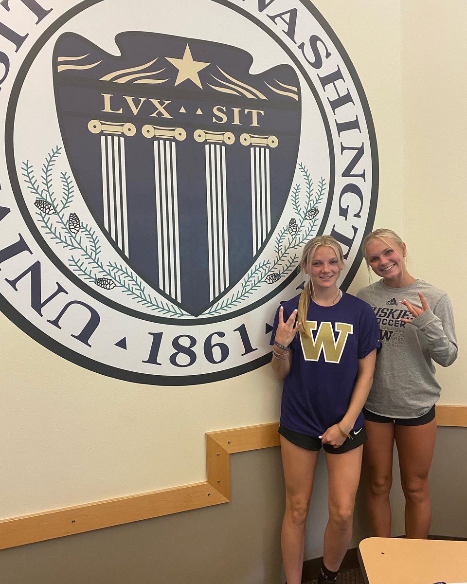 UW_LEAP (@uw_leap) on Twitter photo Throw up your dubs (or I guess flex?) if you won Debate Day today!! Special shouts to your midweek ⭐️s <a href="/tatumthomasonn/">tatum thomason</a> and @chloeseelhoff for leading their teams to victory 😤😎 Throw up your dubs (or I guess flex?) if you won Debate Day today!! Special shouts to your midweek ⭐️s <a href="/tatumthomasonn/">tatum thomason</a> and @chloeseelhoff for leading their teams to victory 😤😎