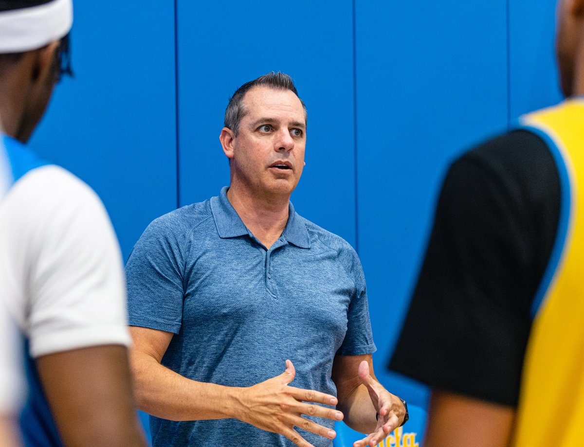 UCLAMBB's tweet photo. Many thanks to longtime @NBA coach Frank Vogel for sharing his time and speaking with our guys in Westwood this afternoon.
#GoBruins https://t.co/BmL98FHDve