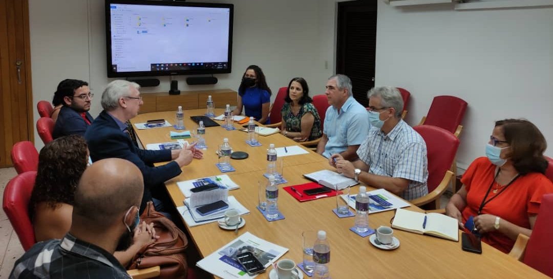 BioCubaFarma's tweet photo. Sostiene Presidente de #BioCubaFarma encuentro con delegación de la Alcaldía de Maricá de Brasil. Durante el encuentro abordaron temas de interés para la cooperación conjunta en él área de salud y biofarmacéutica. https://t.co/LejgnSWeZh
