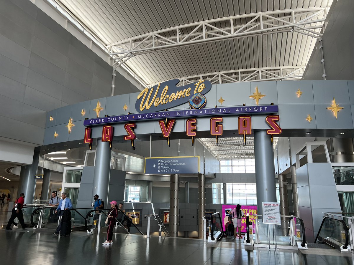 rjphillips09's tweet photo. And just like that.. it’s time to head back to Dayton! It was an incredible time with some awesome people! 

I really appreciate getting the opportunity to learn and grow with some of the best in the industry! 

Thanks #NACMA22‼️ https://t.co/HAdBeRjv4o