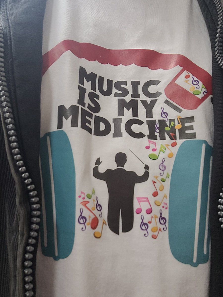 Crooked50's tweet photo. I don't often wear a T-shirt to work but when I do ... it matters. #QMO 
#QueenslandMedicalOrchestra https://t.co/Hq20DkwlOs