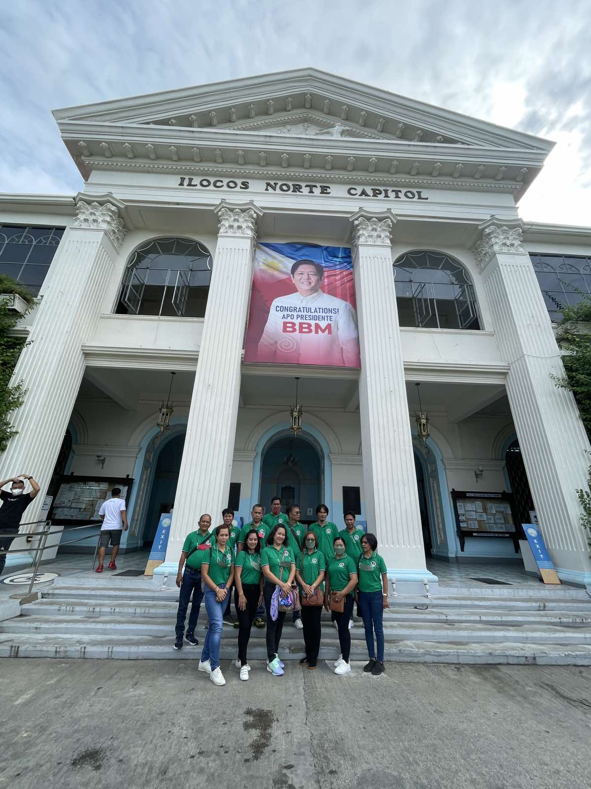 Phil News Agency on Twitter "LOOK Visitors from Quirino province pose for a photo opportunity