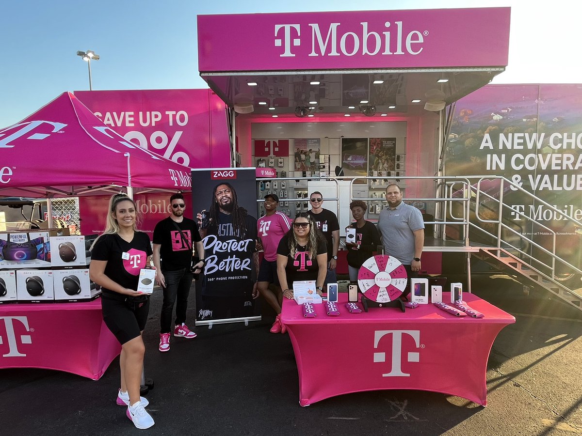 Come see us bring some heat at the state fair! Weekdays from 6pm-12am and weekends from 1pm-12am ✨🎡🎢