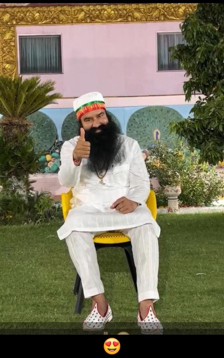 KavitaI12953884's tweet photo. #StayHealthy
Staying fit and healthy is the best gift we can give to ourselves. A healthy body keeps diseases away. Saint Dr. @Gurmeetramrahim Singh Ji encourages everyone to adopt a healthy lifestyle, like do Exercise daily, eat healthy food, avoid bad habits &amp; do meditation. https://t.co/h9OH8szWBB