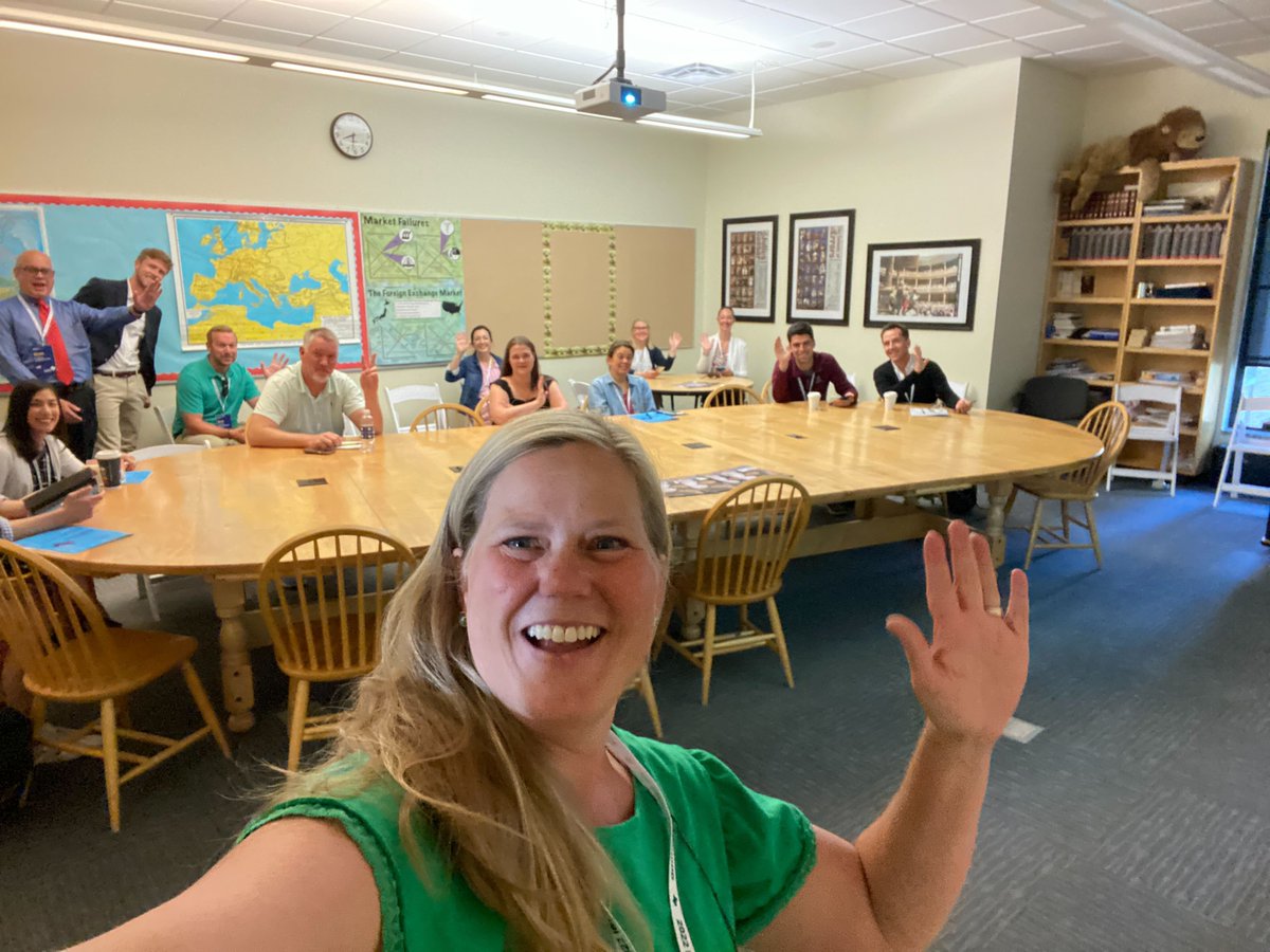 TheSocialInst's tweet photo. S/o to @mrsjenkins_edu for leading a great session at the @BoysSchools conference today! 

We had a blast discussing ways to support students as they navigate their well-being, social media, and tech with @cuevash from @stcva and Tom Stack from @7hsrva 💥#IBSCAC https://t.co/IcRk9OzZoz