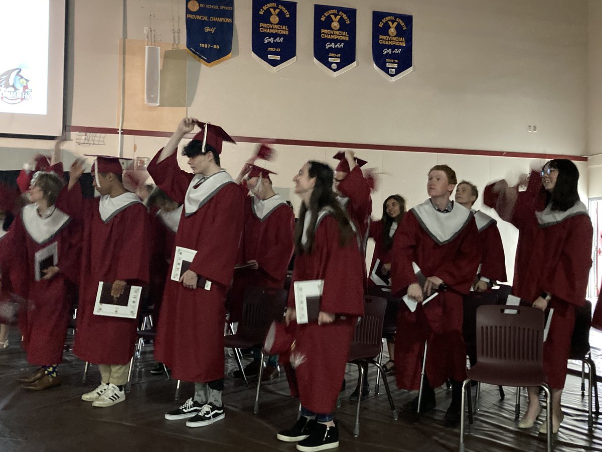 PeterJory's tweet photo. Congrats to #Grad2022 graduates ⁦@Ballenas5⁩ and ⁦@KwalikumSec⁩ for your hard work and success! We look forward to hearing how you do and what you do. #Yougotthis 👍 https://t.co/MtxepFUo1f