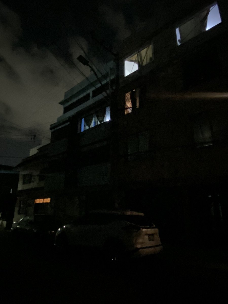 geriky's tweet photo. @Alc_Iztapalapa @ClaraBrugadaM Cuantas veces tengo que reportar la falla de alumbrado? Tengo tantos folios que no caben en un tweet 😠 3DA25BEA46, 47B8C79320, 21622CD5B5, 9A4BF6C8E1 Llevamos mas de dos meses así… https://t.co/JQWieEcupf