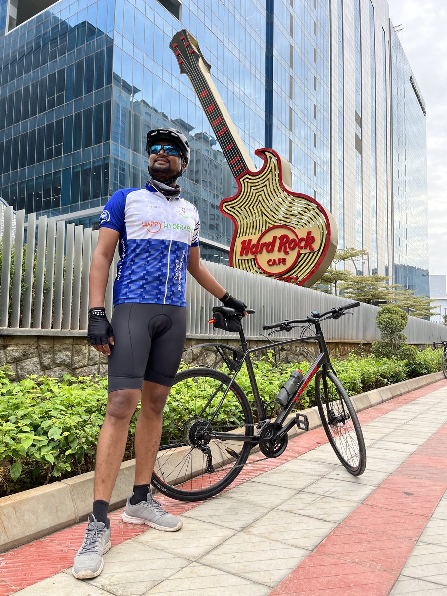 #HappeningHyderabad 

A great makeover of #Hyderabad city 

Thank you @KTRTRS for making #HitecCity more beautiful

<a href="/HiHyderabad/">Hi Hyderabad</a> <a href="/sselvan/">Bicycle Mayor of Hyderabad</a> <a href="/skc2090/">Krishna Chaitanya (KC)</a>