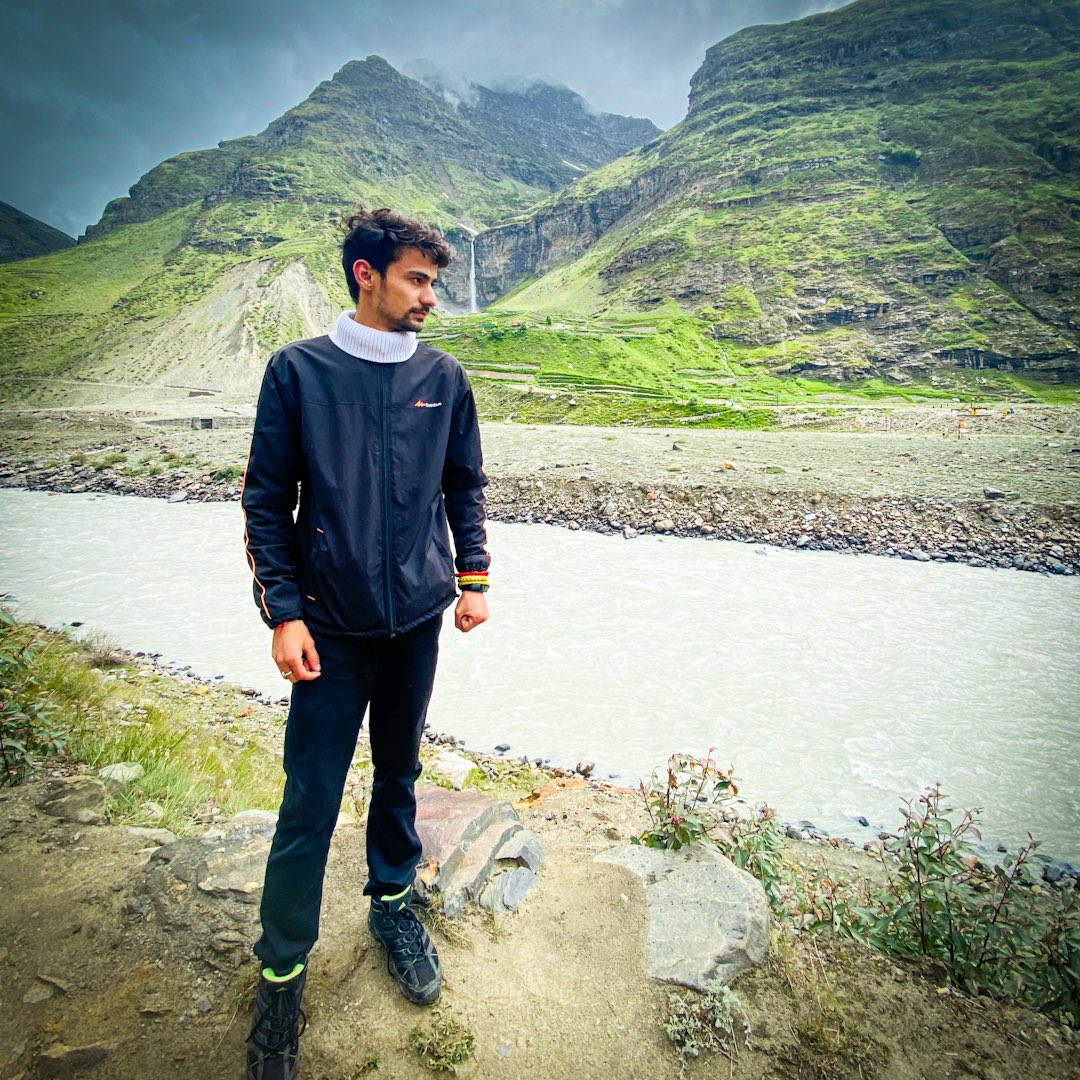orav_2709's tweet photo. #insta #instagram #instagood #instadaily #love #follow #like #instalike #photograph#likeforlikes #photooftheday #nature #happy #likes #picoftheday #art #followforfollowback #instamood #model #fashion #india #music #beauty #orav_2709 #saurav #sisodia #sauravsisodia #sisodiasaurav https://t.co/Mo4QXvgknx