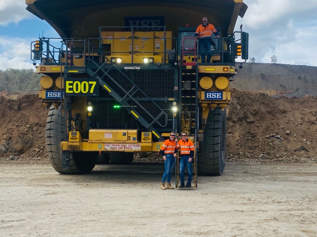 Yesterday our team took a visit to the South Walker Creek operation out in Coppabella, Queensland! 

The team were lucky enough to ride in the Komatsu 830E Dump Truck and even got to watch first-hand how the Diggers operate. 

Thanks to the team at HSE South Walker Creek!