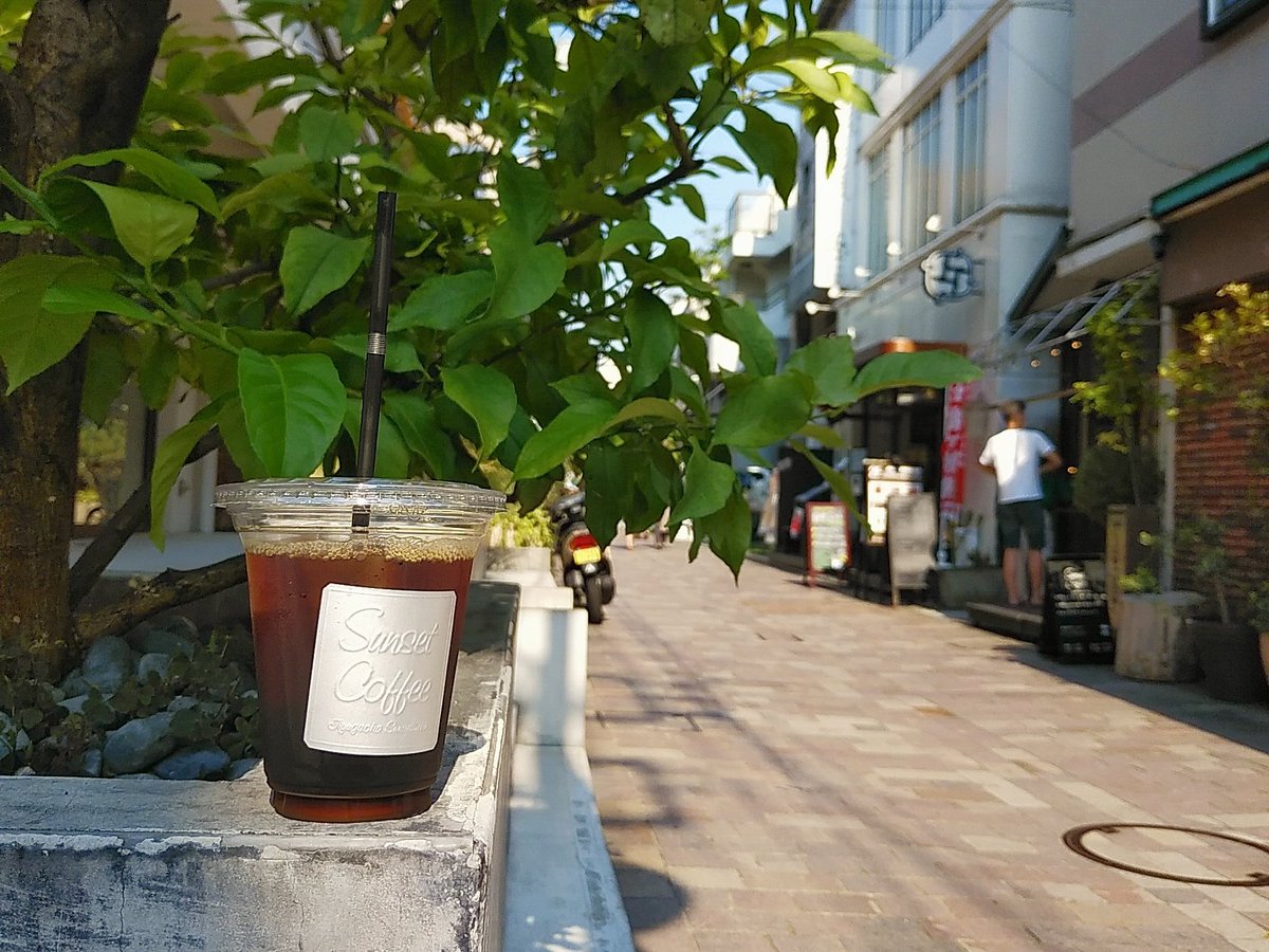 kameyamannendo's tweet photo. 色々回って、自由が丘に戻ってきたのでひと息いれます☕
#sunsetcoffee #自由が丘 https://t.co/kQlGkLHQyk