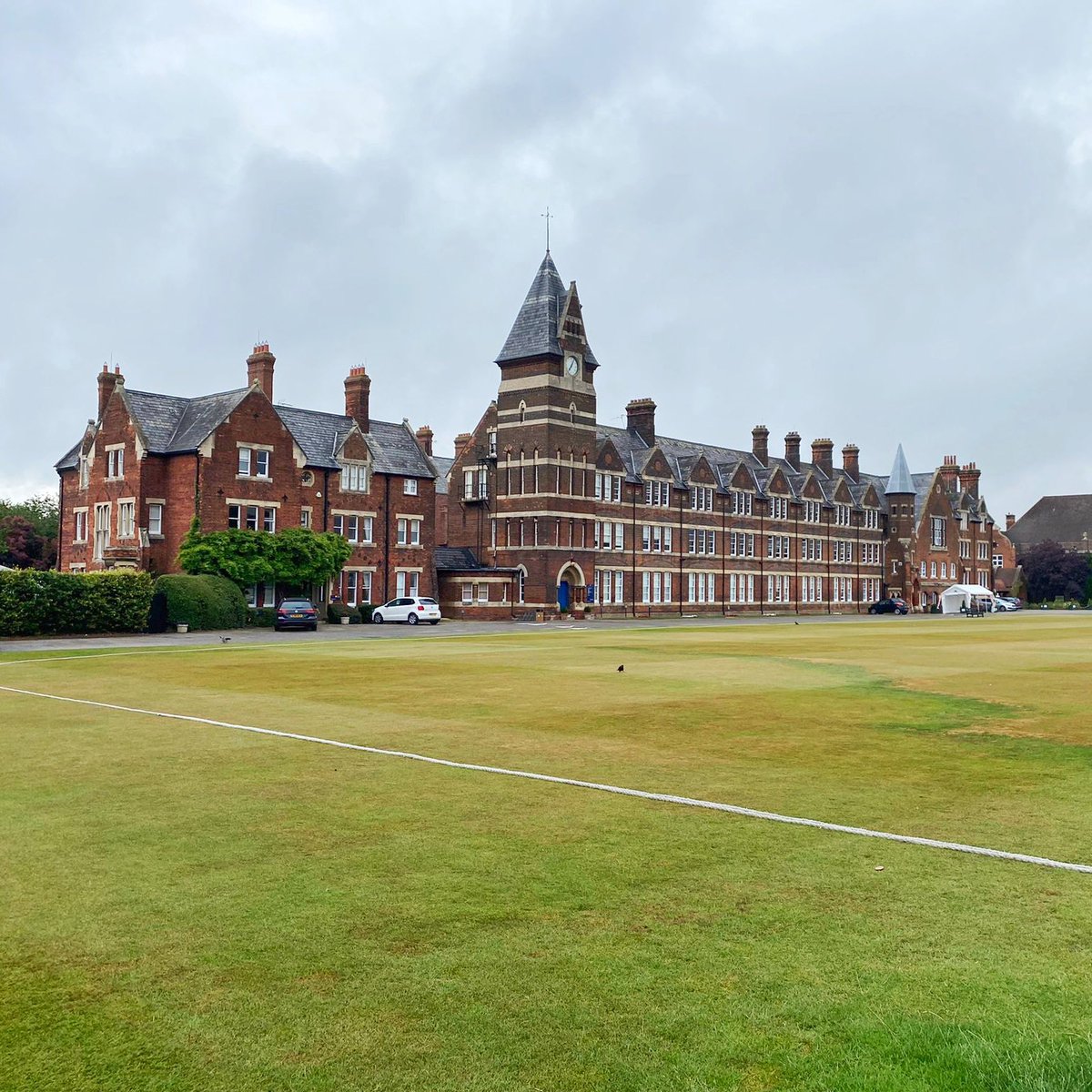 Excited to start Day 1 of our Staff Induction for Felsted International Summer School 2022. It’s happening!! 🌎 🌍 🌏