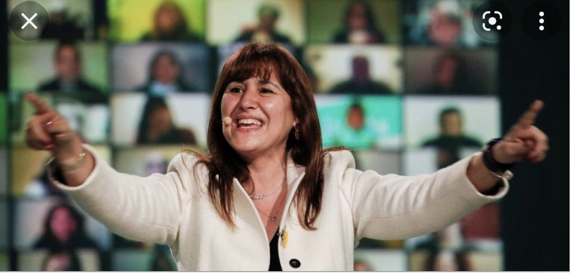 ignaciadepano's tweet photo. Repetid conmigo, amics,
Imputada por prevaricación, fraude, falsedad y malversación. https://t.co/UN3a7cE1Ne