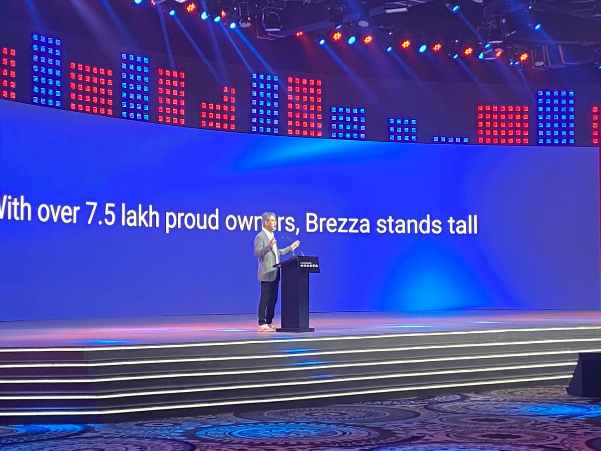#MarutiSuzuki launch the New Avtaar of its most successful &amp; iconic compact SUV #Brezza

Features :
- electric sunroof
- wireless charging
- rear AC vents

Powered by new #K_Series 1.5L engine
- 6 speed transmission
- 6 airbags
- 360° view Cam
- Heads up display
<a href="/Maruti_Corp/">Maruti Suzuki</a>