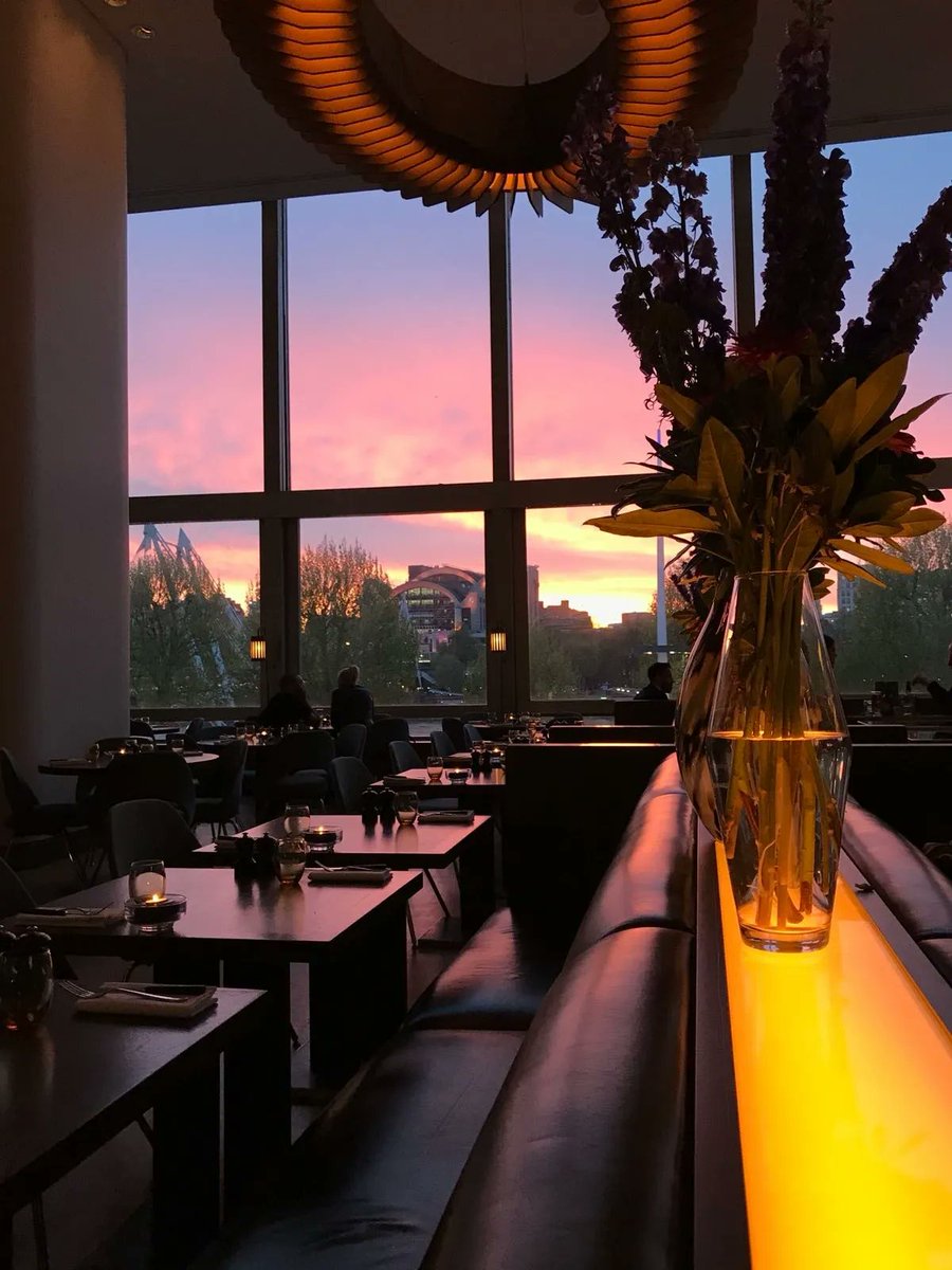 Are we the drama?... Add a little sparkle to your Friday night with Symphony at Skylon tomorrow evening ✨Live string quartet Halo Strings will accompany our dinner service, where seasonal food and summer  views will set the tone for a beautiful weekend  🎻
