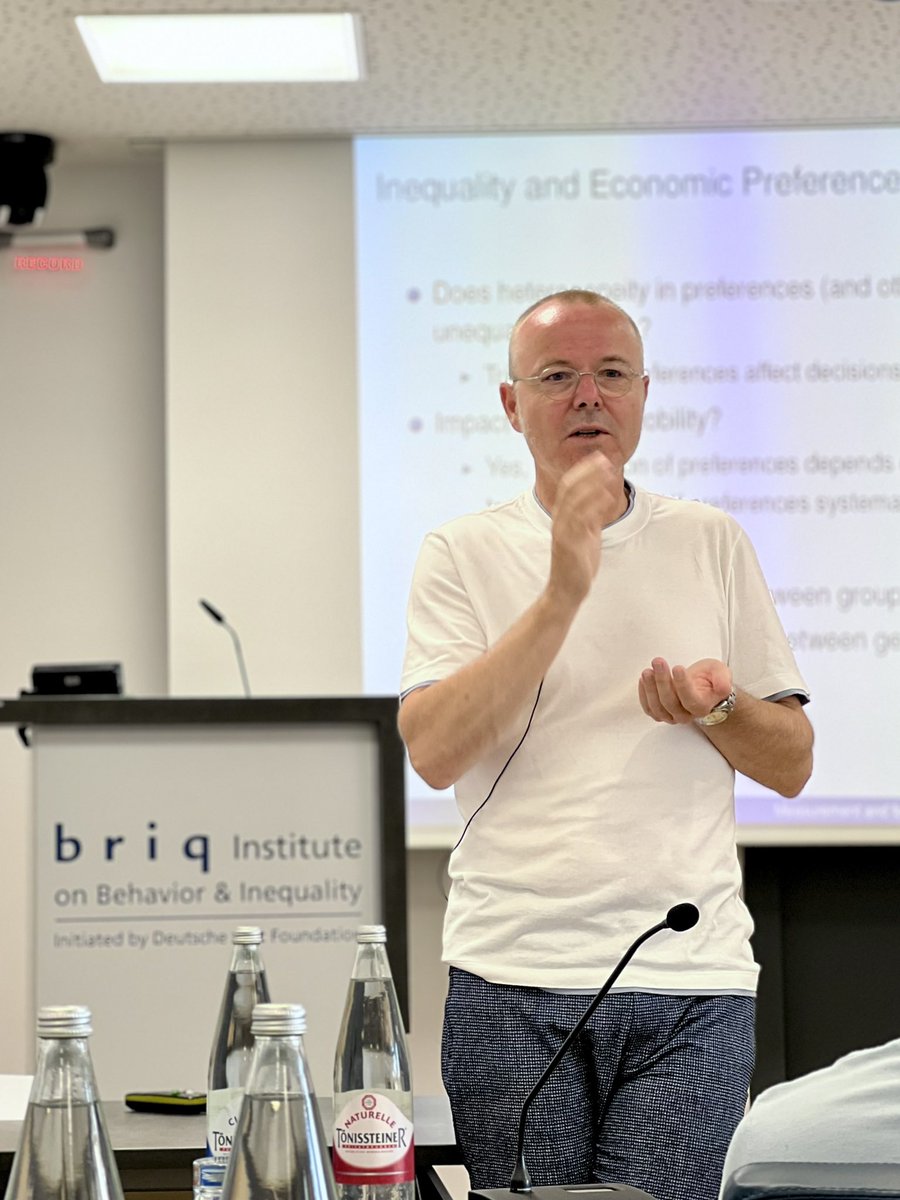 YanaRadeva1's tweet photo. “Preferences are the ingredients to our behaviour“ - today @Armin_Falk talks about inequality, preferences and social environment at #SSSI2022 @briq_institute @hceconomics https://t.co/xt4svtoqku