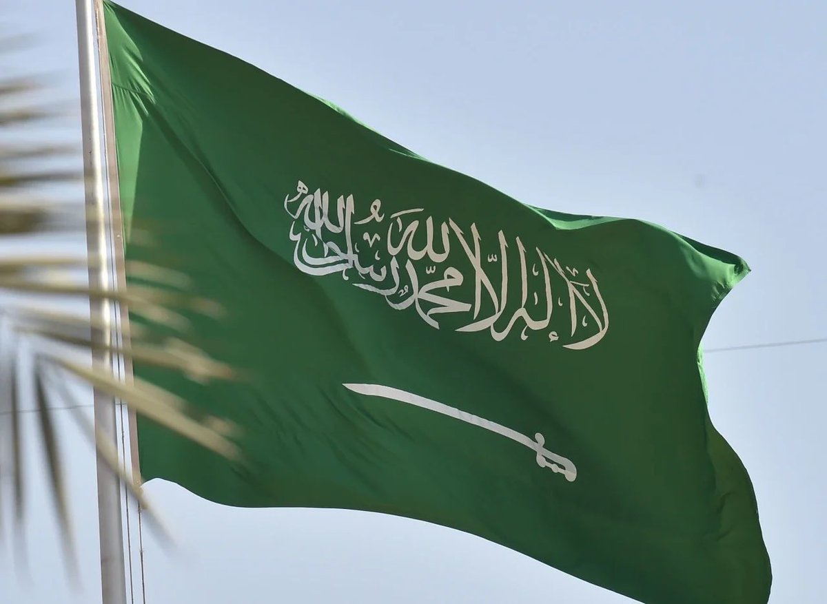 عاجل 🔴 
.

.
في خبر سار ومفرح للوطن والمواطنين .. 🇸🇦🇸🇦

انخفاض معدل البطالة بين السعوديين (الذكور والإناث) في الربع الأول من عام 2022م؛ إلى 10.1% حيث يعد الأدنى نسبةً منذُ عام 2008م.

-
