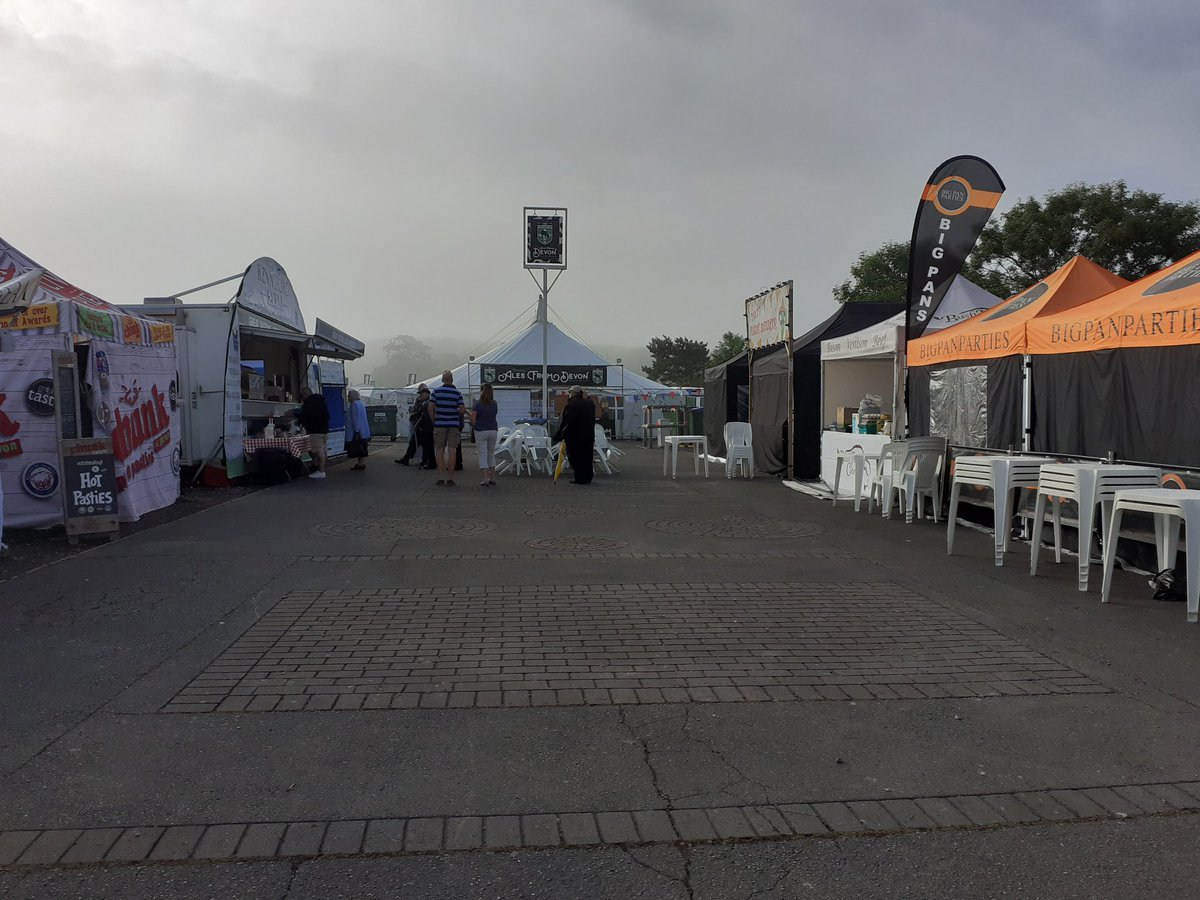 Contented Cow tweet media