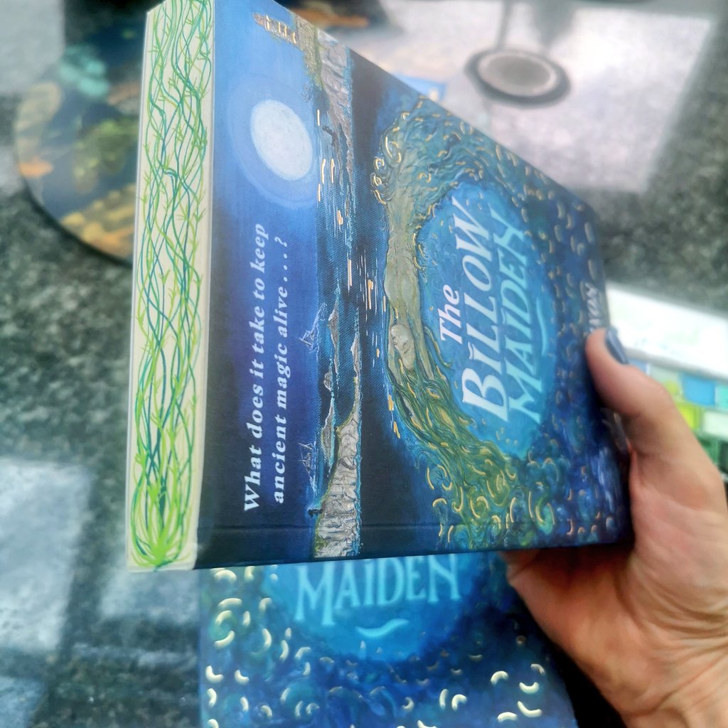 autumnrosewell's tweet image. 🌊🌟GIVEAWAY!🌟🌊
It&apos;s ONE WEEK to go until The Billow Maiden by @James_D_Dixon is published. I have ONE COPY, with hand-painted edges, and a tiny gold-leaf Guppy fish, to give-away.

🌟To enter, RT, tag a friend, and follow me, James and @guppybooks by Thursday, 7pm on 7th July.